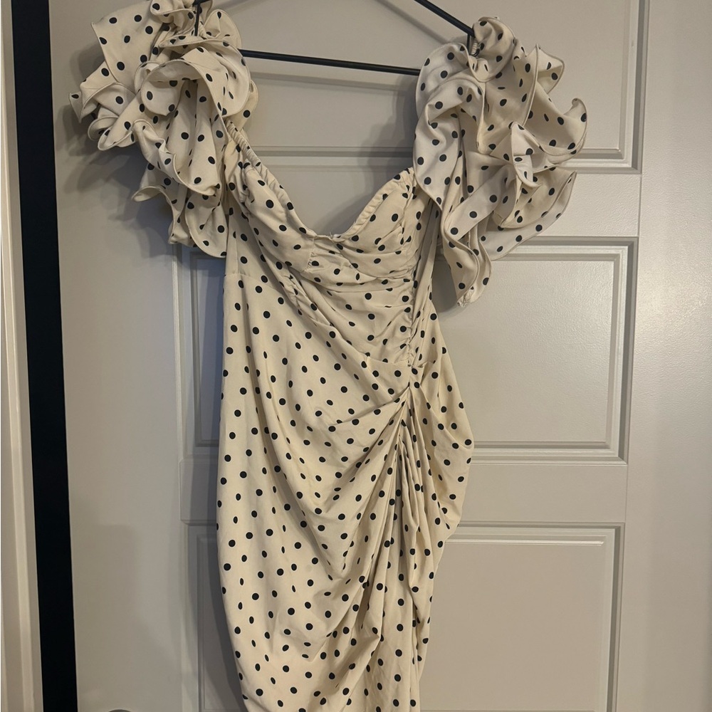 Pretty little think polka dot dress